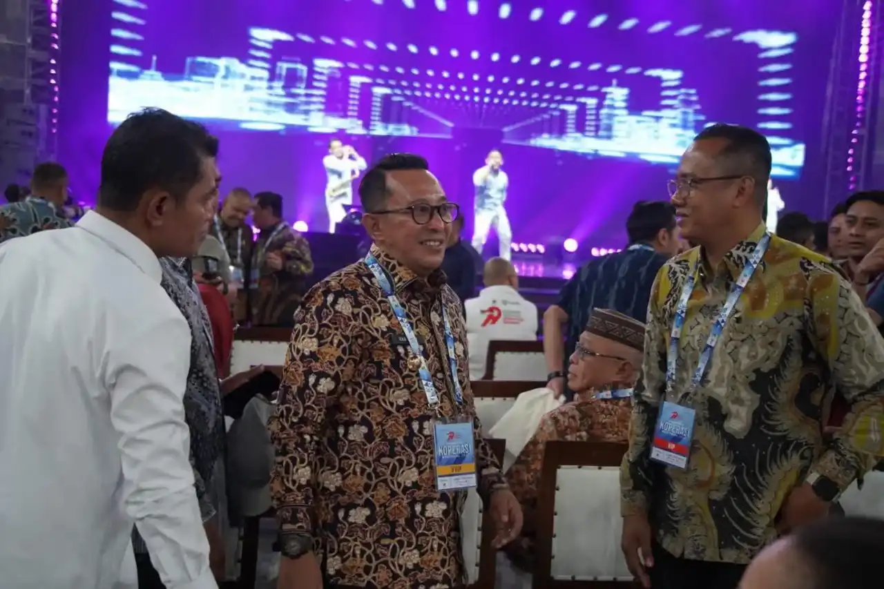 tingkatkan-ekonomi-kerakyatan,-bupati-eka-putra-hadiri-puncak-harkopnas-ke-79