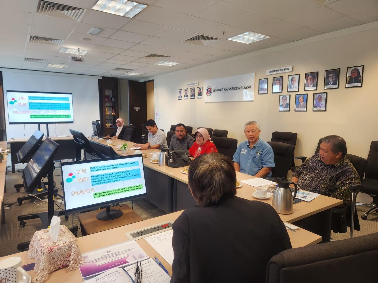 perkuat-kolaborasi-internasional,-bk-fip-unp-jajaki-kerja-sama-dengan-lembaga-kaunselor-malaysia