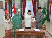 Sumatera Barat Optimalkan Hibah Ribuan Buku India Perkuat Riset