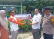 Rahmat Saleh Salurkan Ribuan Bibit Produktif Perkuat Pertanian Agam