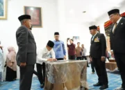 Bupati Eka Putra Lantik Tiga Belas Pejabat Tanah Datar