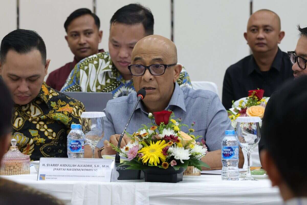 Wakil Ketua Banggar DPR RI Syarief Abdullah Alkadrie saat memimpin Kunjungan Kerja Spesifik Badan Anggaran (Banggar) DPR RI di Kota Batam, Kepulauan Riau, Jumat (3/7/2026). Foto: Alma/Mahendra