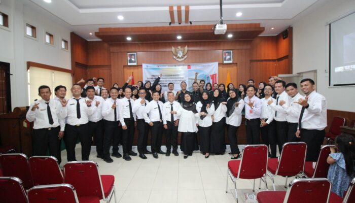 Bawaslu Sumbar Bekali 176 PPPK Hadapi Pemilu 2029