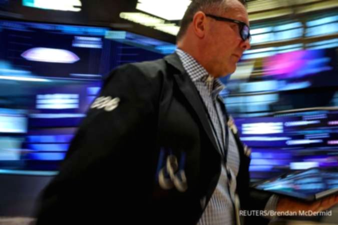 Gedung Bursa Efek New York di Wall Street saat jam perdagangan berlangsung.