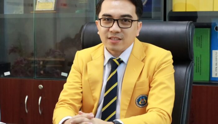 Flexing Prestasi Anak Memicu Tekanan Psikologis pada Mahasiswa
