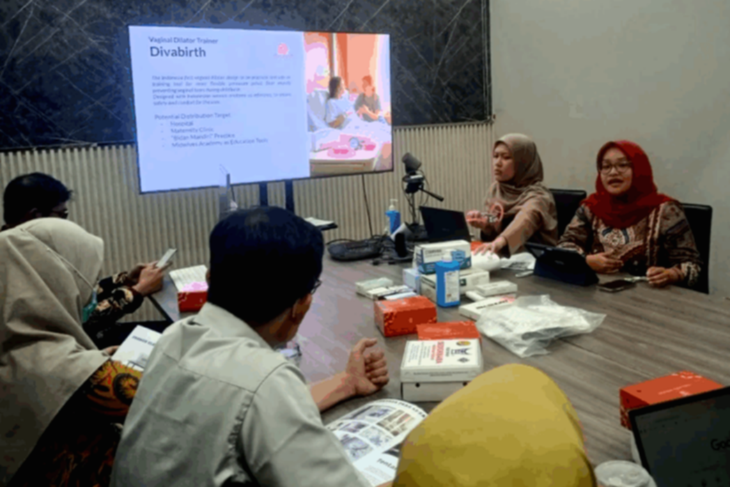 Logo PT Swayasa Prakarsa Tbk (SWAP) sebagai entitas komersialisasi riset UGM yang akan melakukan IPO di BEI.