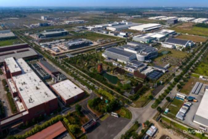 Gedung kawasan industri PT Puradelta Lestari Tbk yang menjadi lokasi pengembangan data center