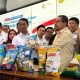 Menteri Pertanian Andi Amran Sulaiman memberikan keterangan pers terkait temuan beras fortifikasi palsu di Jakarta.