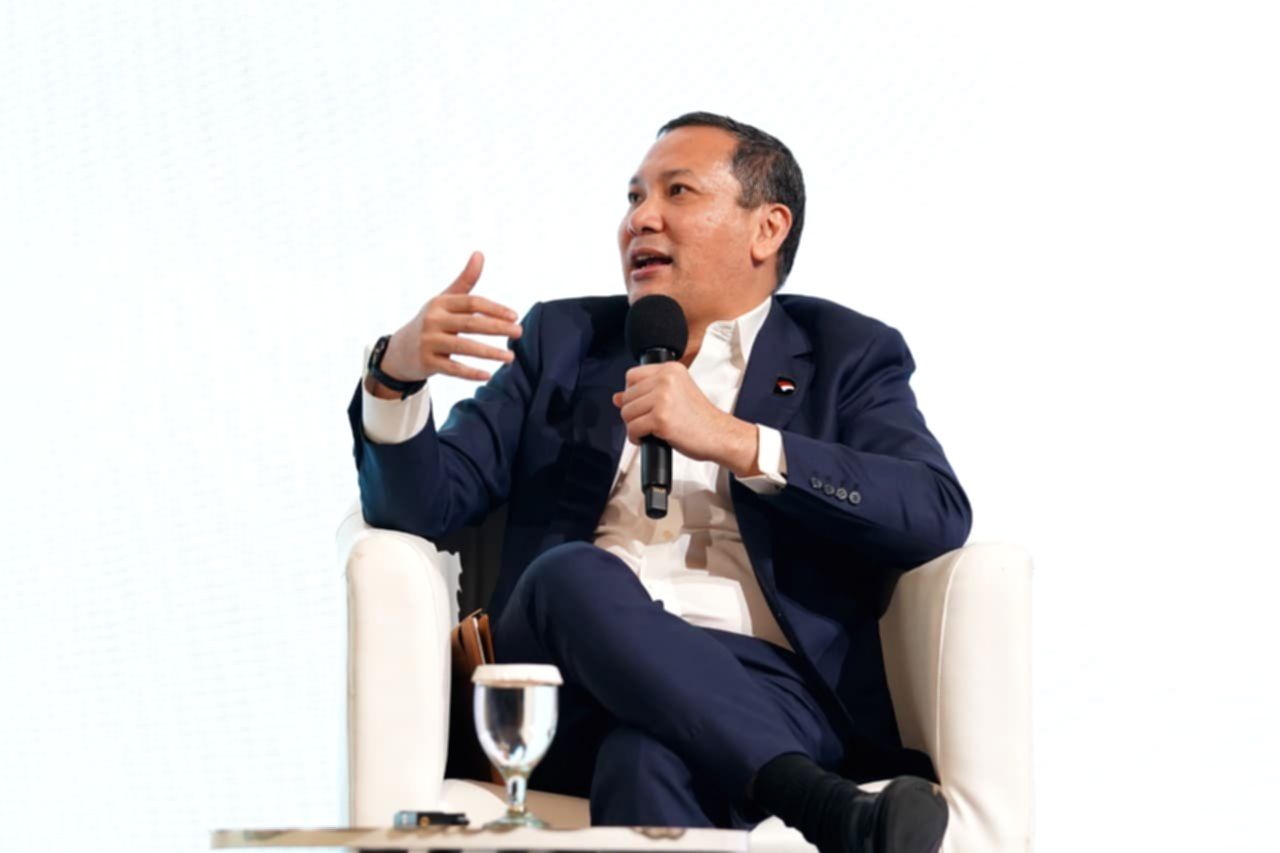 Managing Director DDMF Rachmat Kaimuddin memberikan keterangan terkait usulan penyesuaian skema take or pay pembangkit listrik.