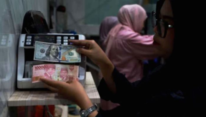 Rupiah Menguat Sepekan, Simak Proyeksi Nilai Tukar untuk Pekan Depan