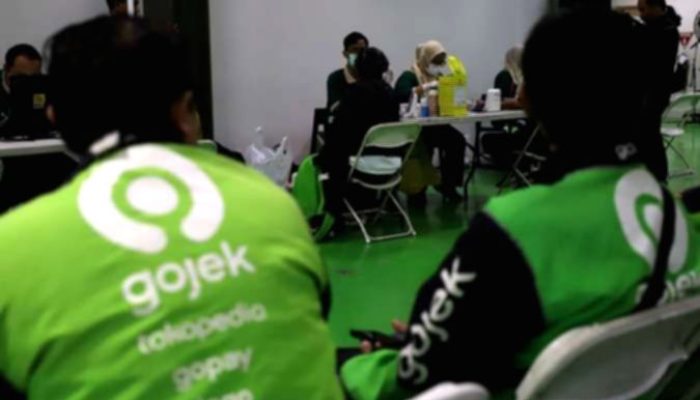 Saham GOTO Anjlok 14% ke Level Rp 43 Usai Aturan ARA Baru