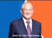 Low Tuck Kwong, pendiri PT Bayan Resources Tbk, dalam sebuah acara formal terkait perusahaan.