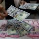 Grafik pergerakan nilai tukar Rupiah terhadap dolar Amerika Serikat di layar monitor