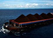 Layar monitor menampilkan data perdagangan saham PT Bayan Resources Tbk (BYAN) di Bursa Efek Indonesia.