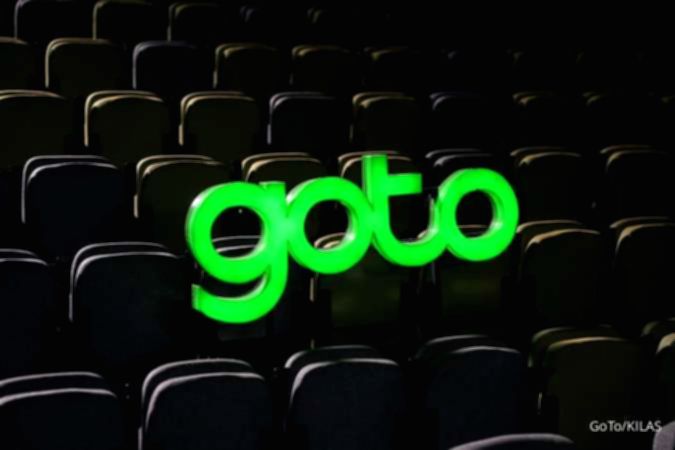 Grafik pergerakan harga saham PT GoTo Gojek Tokopedia Tbk di layar monitor perdagangan